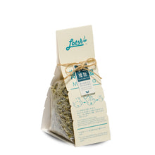 Muatkan imej ke dalam penonton Galeri, Lots Spearmint Hand-rolled Tea