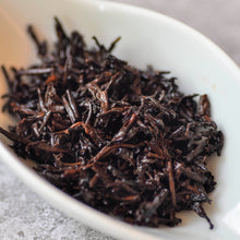 Muatkan imej ke dalam penonton Galeri, 2006 Teh Puer Golden Buds Berusia