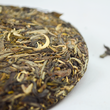 Load image into Gallery viewer, 2015 Wu Ran Yi Hao - LEGEND OF TEA