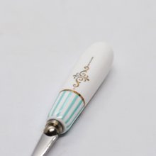 Muatkan imej ke dalam penonton Galeri, European Style Striped Tall Tea Cup Set - LEGEND OF TEA