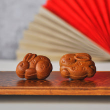 Muatkan imej ke dalam penonton Galeri, a tray of mooncake biscuit
