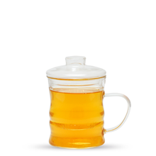 Muatkan imej ke dalam penonton Galeri, Glass Infuser Mug (Bamboo Shape) - LEGEND OF TEA
