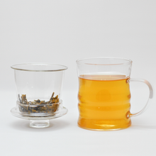 Muatkan imej ke dalam penonton Galeri, Glass Infuser Mug (Bamboo Shape) - LEGEND OF TEA

